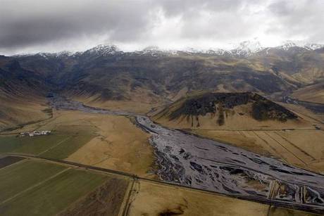 Volcanic eruption causes irregularities in flight operations